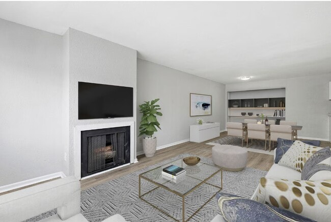 Building Photo - Hillcrest Estates