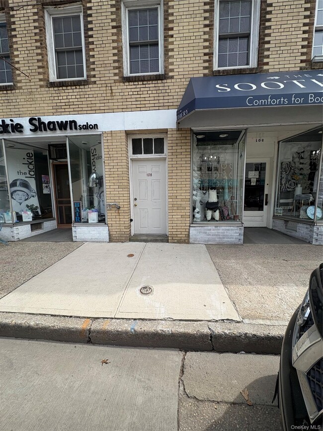 Photo - 108 Main St Unit 2
