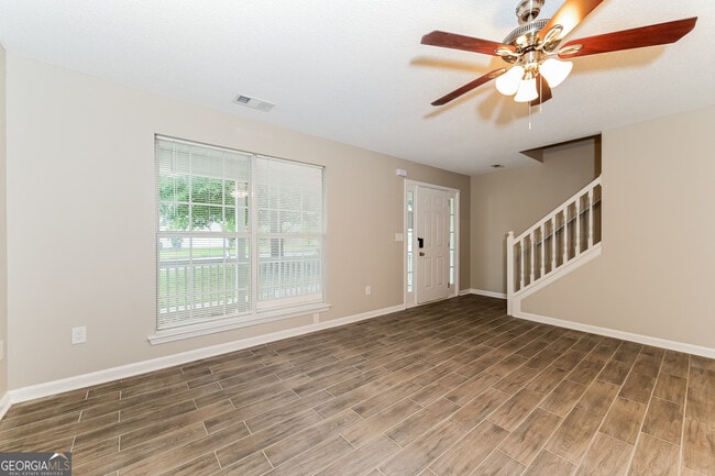 Photo - 6034 Waggoner Ct