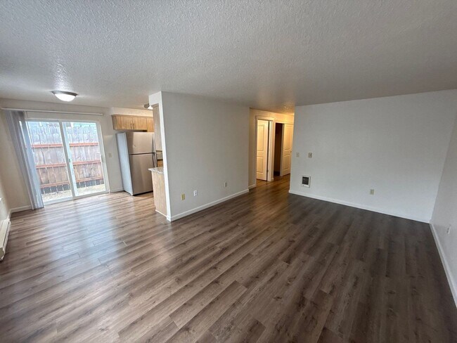 903 Bryan Ct