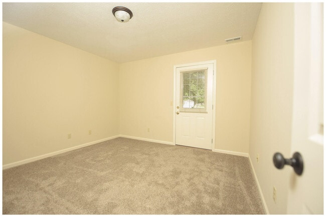 Photo - 67 Forest Hill Dr