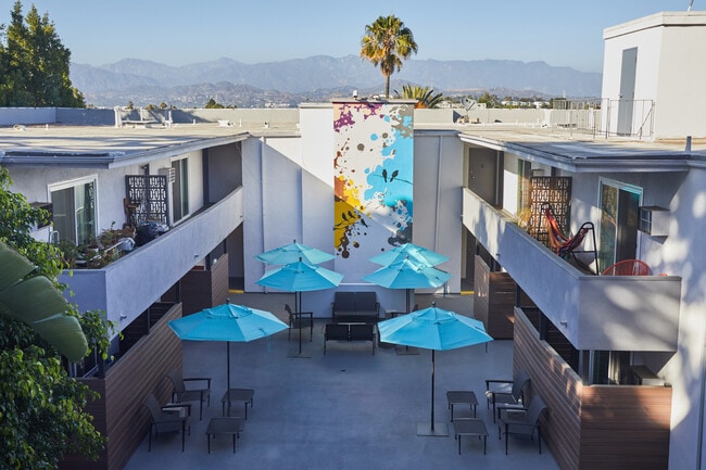 Outdoor Lounge