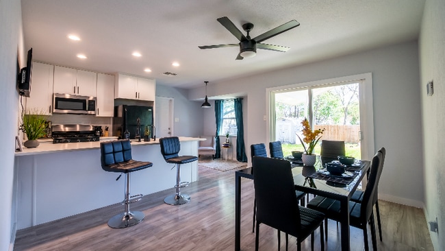 Photo - 1322 Meadow Knoll Dr