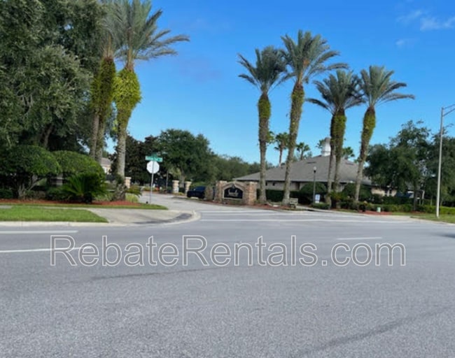 Building Photo - 13026 Sunset Lake Dr Rental