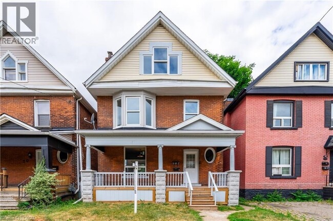 Photo - 16 Sherman Ave S