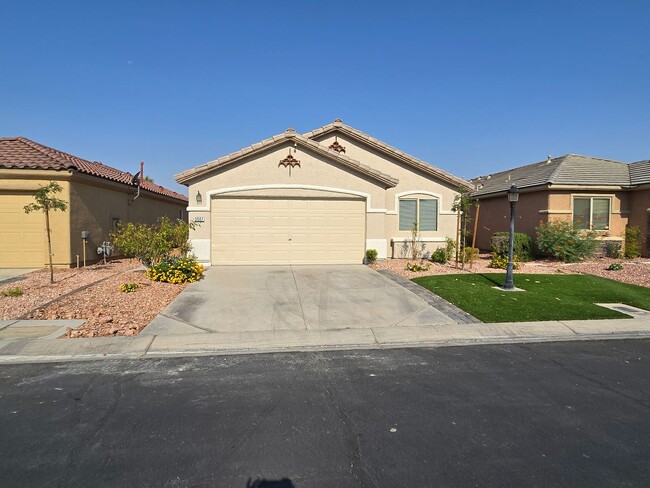 Fully Remodeled 3 bedroom Stallion Mountai... - Fully Remodeled 3 bedroom Stallion Mountai... House