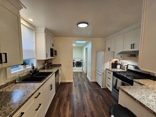 Photo - Furnished  3 bedroom in Mount Vernon for S...