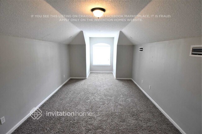 Photo - 1260 Harbour Town Dr