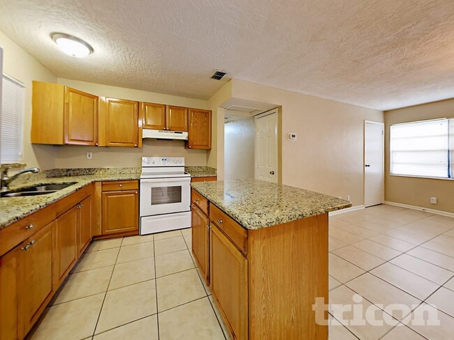 Photo - 2147 66th Ave S