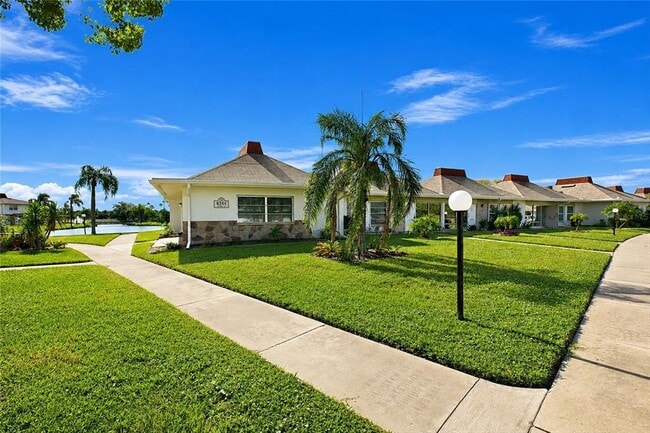 Photo - 4344 Tahitian Gardens Cir Unidad D