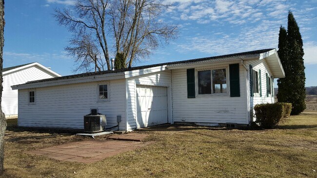 Photo - 1012 East St