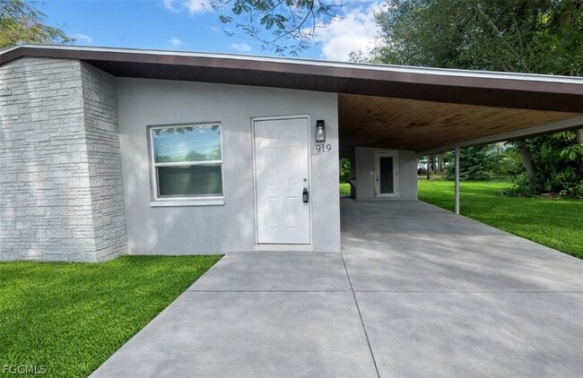 Photo - 919 Freemont St