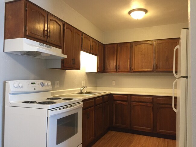 805 Illini Ave Unidad C