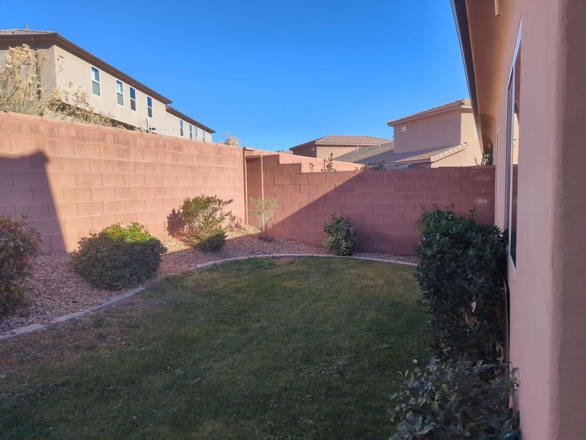 Photo - 424 N Creek Ridge Dr