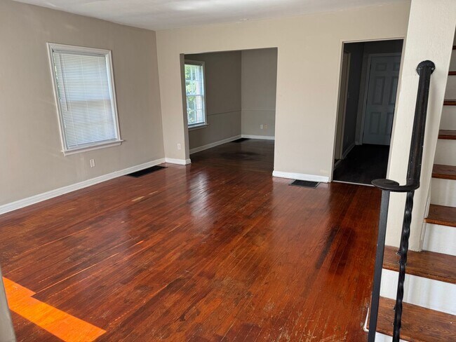 Photo - 373-375 N Roosevelt Ave Unit 373 N Roosevelt