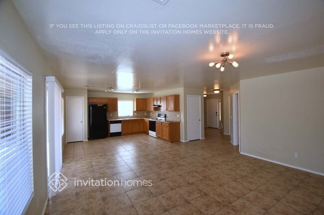 Photo - 11976 W Granada Rd