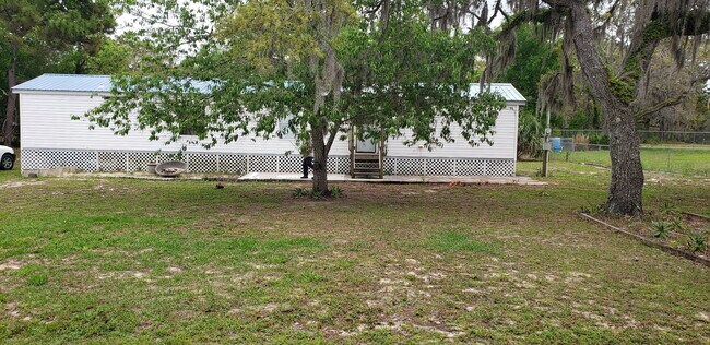 Photo - 17014 Meridian Blvd