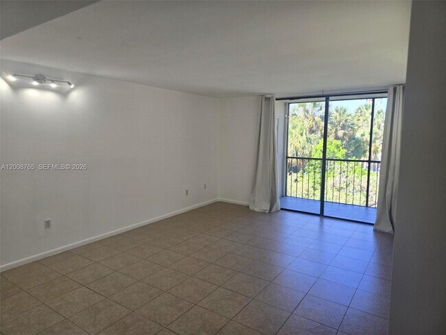 Photo - 8045 SW 107th Ave Unit 323