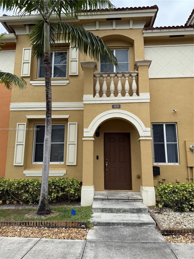 Photo - 1820 SW 89th Terrace Casa Adosada