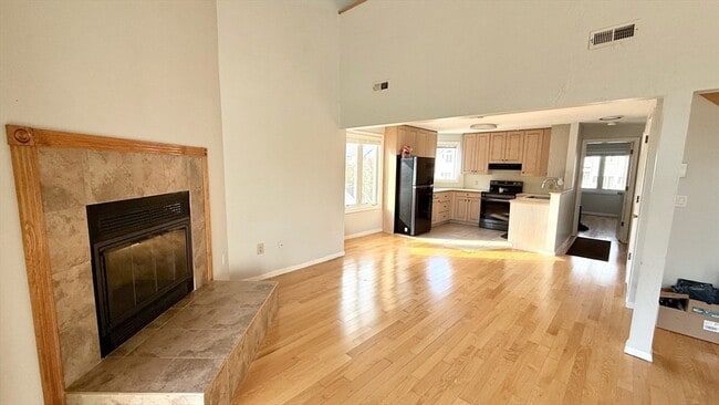 Photo - 114 Burkhall St