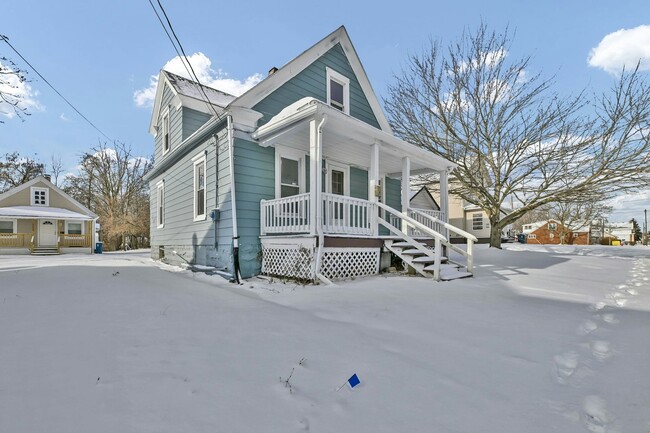 Photo - 3132 Elyria Ave