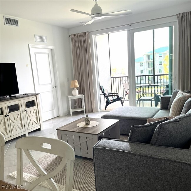 Building Photo - 18451 Copperhead Dr Unit 535