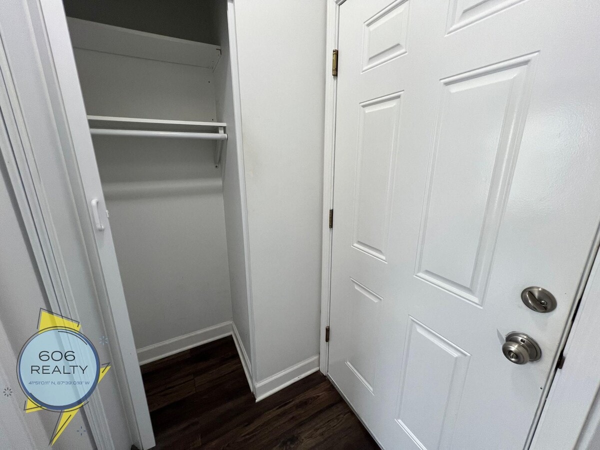 Photo - 3420 W Irving Park Rd Unit 37