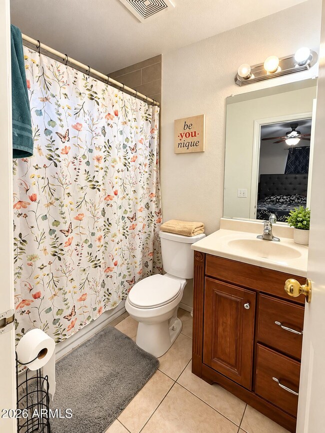 8634 W Mariposa Dr