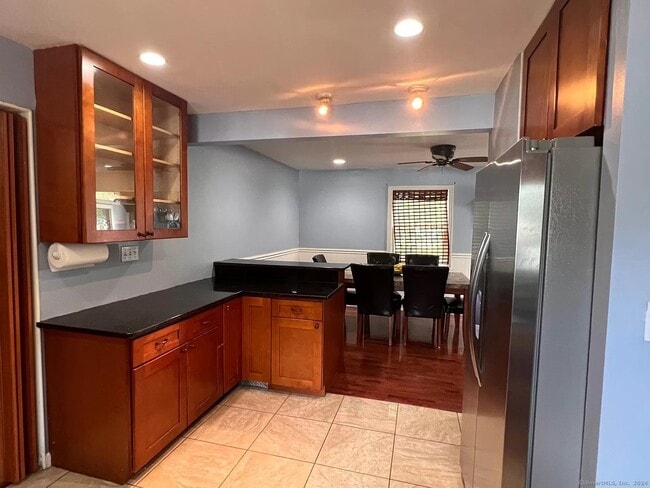 Building Photo - 82 Shadow Ridge Rd Rental