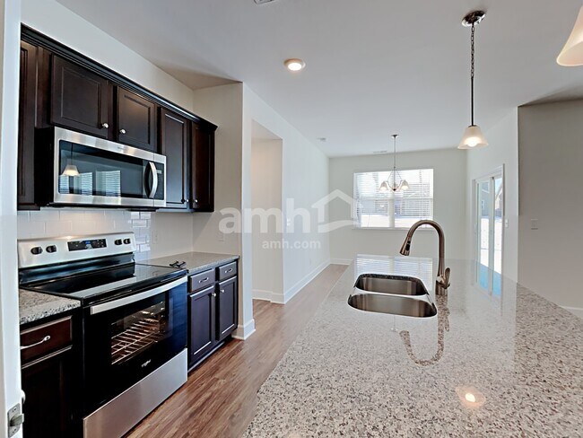 Photo - 4328 Spregan Way