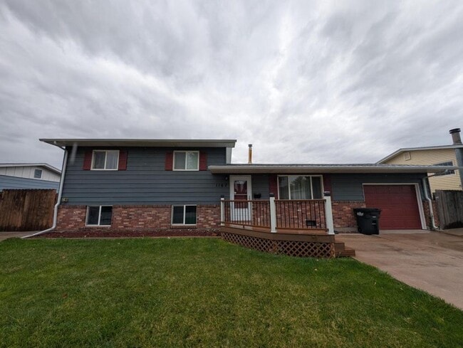 Building Photo - 1167 Westview Dr