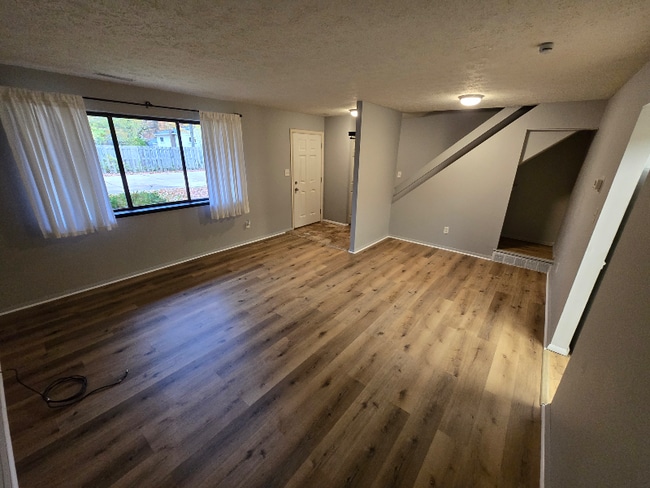 Photo - 26640 Lake of the Falls Blvd Unidad 26640