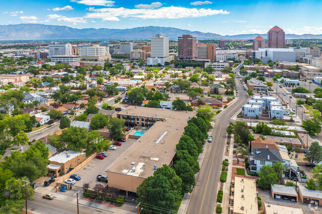 Albuquerque Downtown Old Town Apartments for rent - Nine-O-Nine Apartments