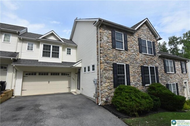 Photo - 101 Highlands Blvd