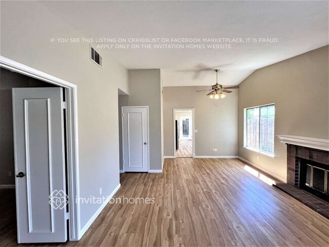 Photo - 137 Catalpa Ln
