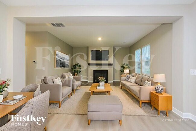 Photo - 939 Shadow Dr