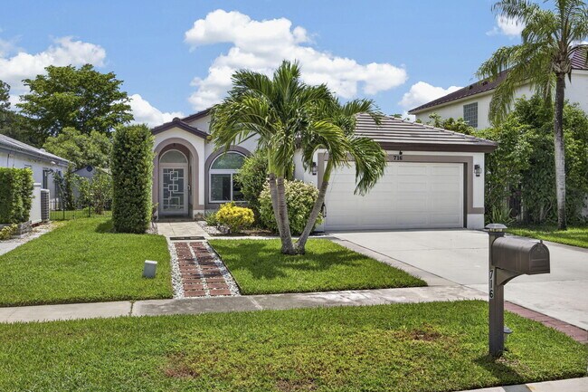 Photo - 716 Lake Wellington Dr