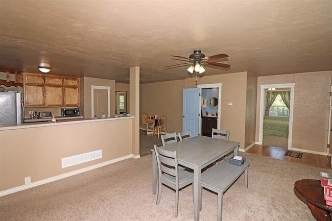 Photo - All utilities included 3-bedroom, 2-bathroom home in the Redlands