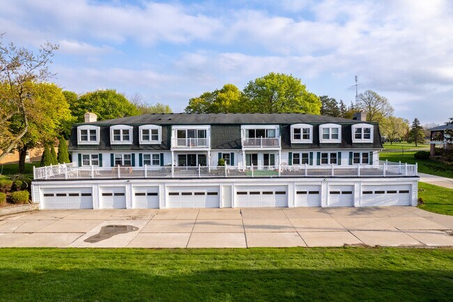 Photo - ONE11 COLLECTION - GRAND BLANC