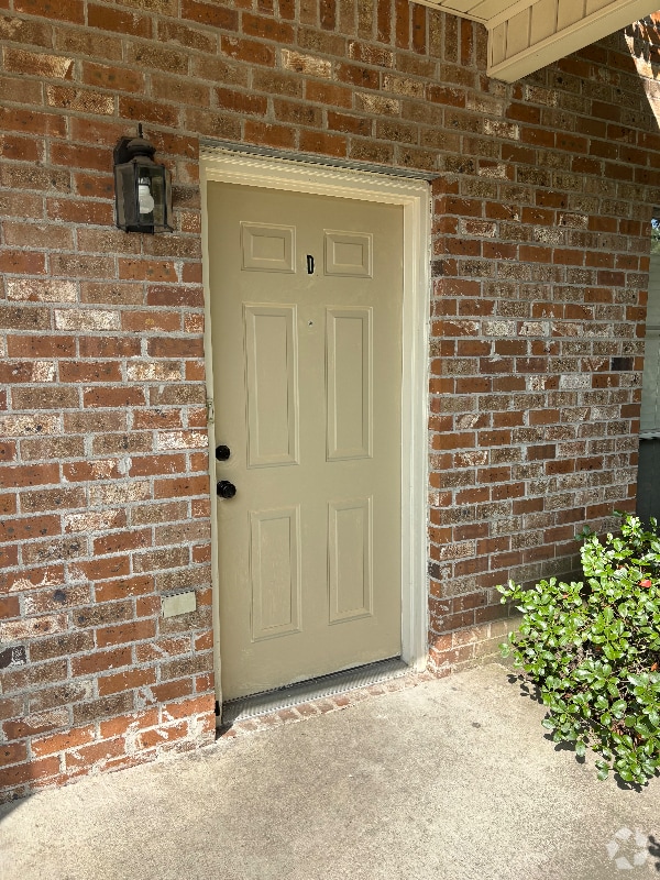 Building Photo - 828 Meadow Bend Dr Rental
