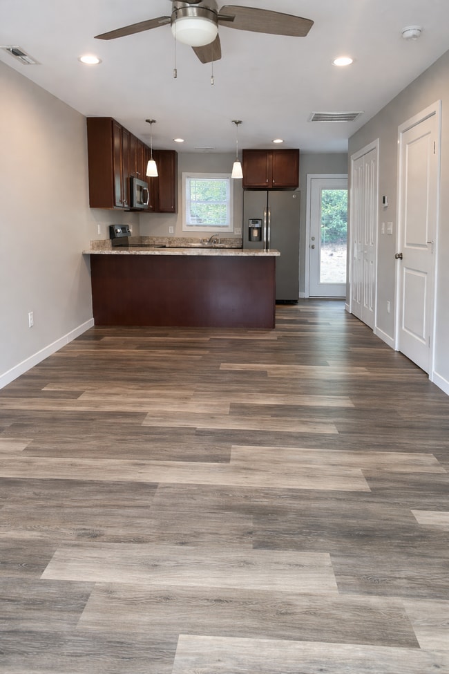 Photo - Staunton Apartments 301-314