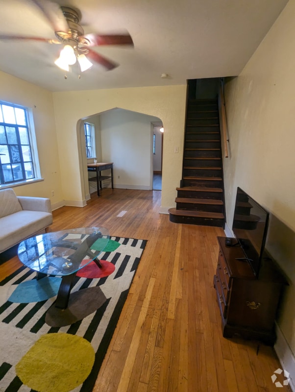 Building Photo - 703 Transverse Ave Rental