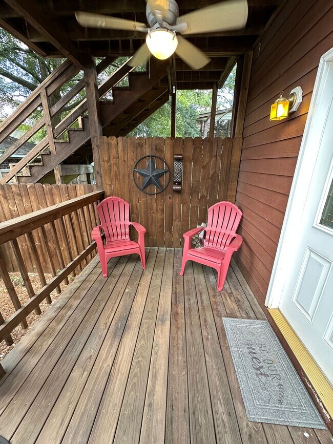 3213 Bull St Units B&C - 3213 Bull St Units B&C Unit B - Sweet Bull Suite