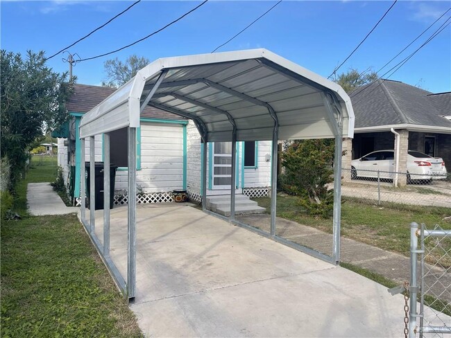 Photo - 14 E St House