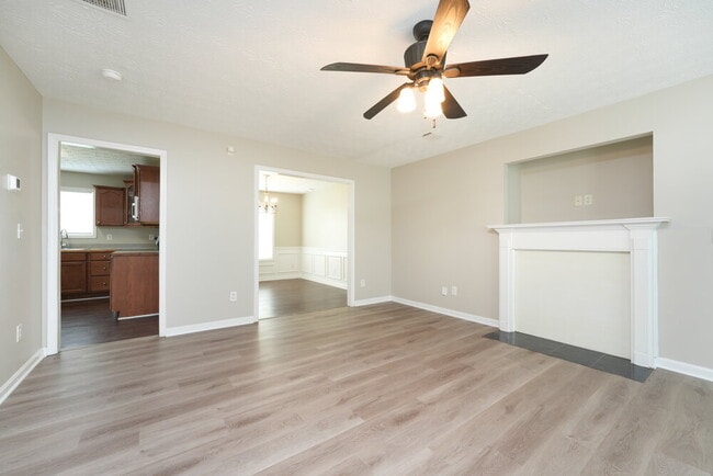 Photo - 235 Shadowbrooke Cir SW