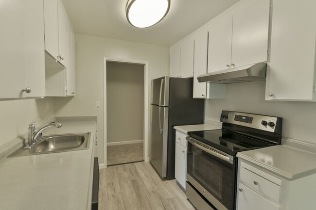 Photo - McClellan Terrace