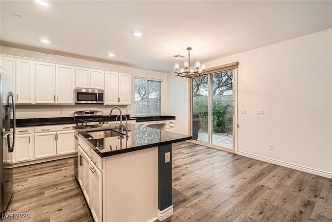 Photo - 1009 Bluebell Brook St