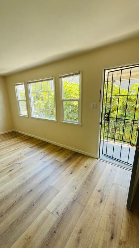 Photo - 383 Redondo Ave