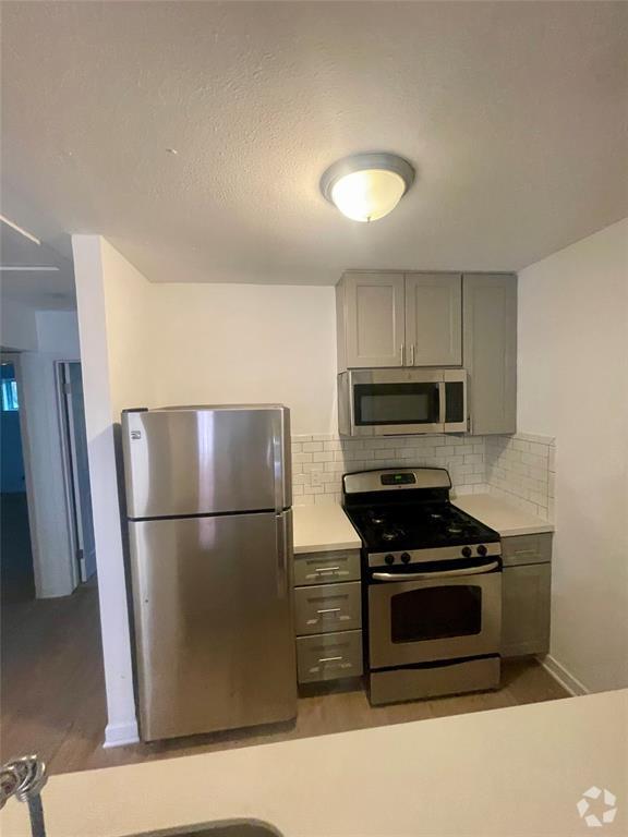 Building Photo - 5718 Eskridge St Unit 11 Rental
