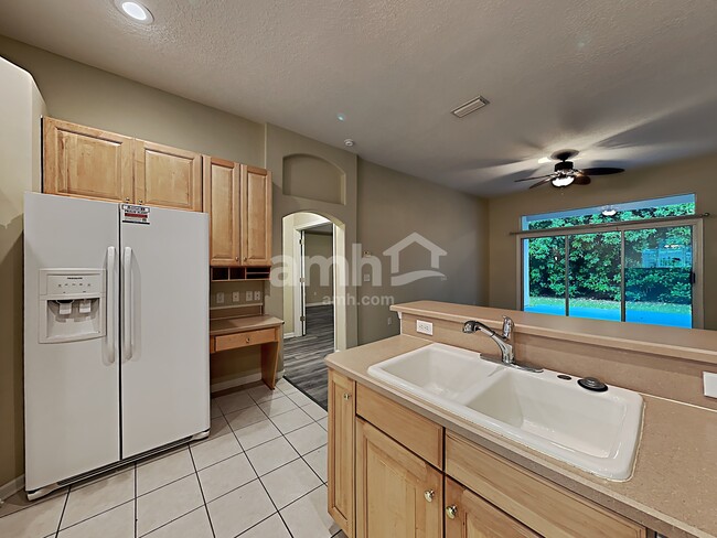 Photo - 1333 Sylvie Ln